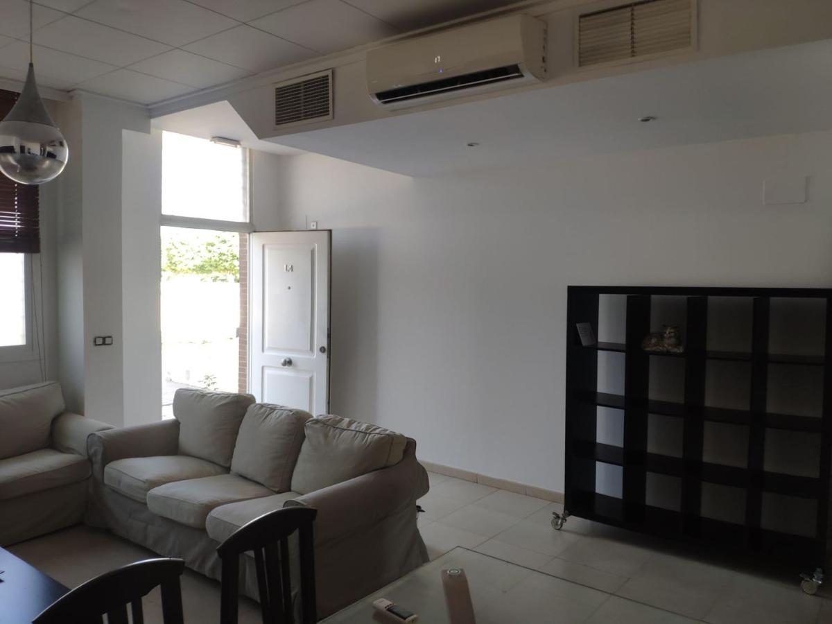 L4 Apartment Santiponce Luaran gambar